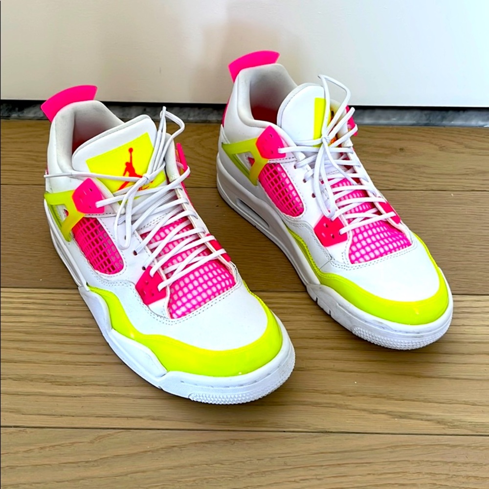 Air Jordan 4 Retro (White Lemon Pink)